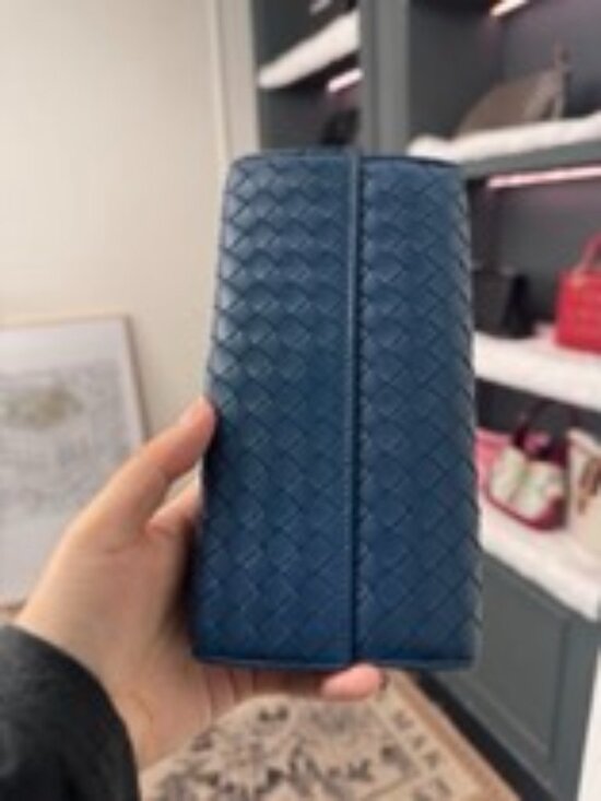 Handbags - BV Wallet